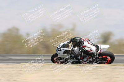 media/Apr-20-2025-CVMA (Sun) [[39090e8767]]/Race 9-Formula LW Twins Shootout/